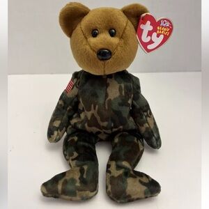 Ty Beanie Baby USO HERO Flag Arm USA Troops Bear 2003 MWMT